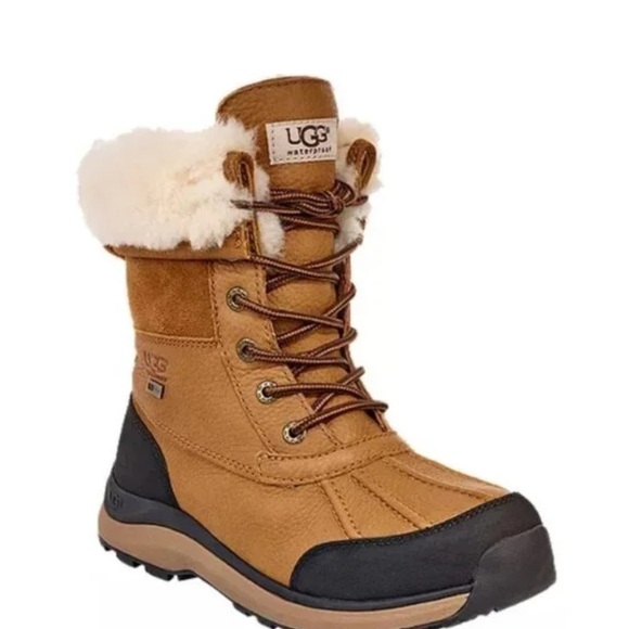 NWT UGG Adirondack iii tan mid boots  size 7 US - celeb favorite - Picture 1 of 16